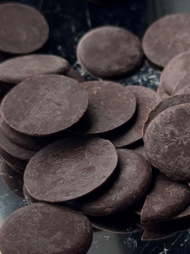 有機ダークチョコレート（カカオ74%）