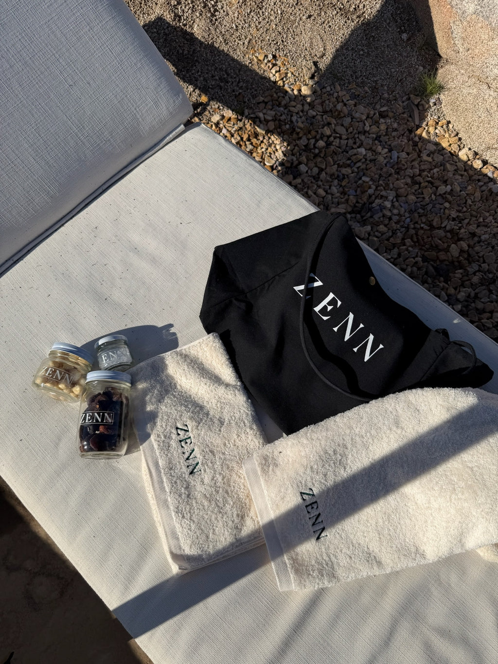 ZENN プレミアムトートバッグ　（ブラック）